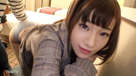 SIRO-4058 【First Time】【Naive Gal】A warm and naive caregiver. Play with her young body using a huge cock, she&quotll moan seductively... Apply for AV online → AV Experience Shooting 1156