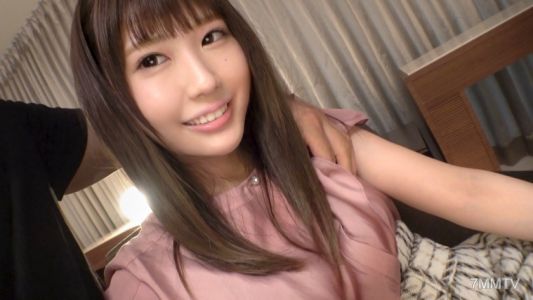 SIRO-4564 【First Time】【Slender Waist BODY】【Glistening Snow Skin】A slender female college student with impressively translucent skin. Her slim body is deeply penetrated by a massive cock, screaming out... Net AV audition → AV experience filming 1608