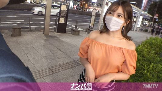 200GANA-2756 真正軟派，初次拍攝。下班後搭訕的姐姐被帶到酒店！她對推擠無力，衣服很快就被脫掉…和男友做愛時從未經歷過的潮吹！像是要吐出積壓已久的東西般，亂成一團！