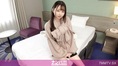 200GANA-3036 진짜 소프트, 첫 촬영. 2044년 큰 사이즈의 느슨한 니트와 루즈 소ックス라는 최신 패션을 즐기는 이케부쿠로 액세서리 가게 직원에게 결사각오로 무릎 꿇고ナン파! 밀기 쉬워보이고 부끄러워하는 얼굴에서 상상도 할 수 없는 양의 질경단을 뿜어대며 끝없이 가버리고!! 비밀인데 루즈삭스를 신은 발로 하는 발코키는 진짜 최고야w