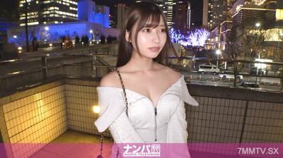 200GANA-3210 マジ軟派、初撮。 2178  【恋愛体質×性欲特化】元保育士でアパレル始めたばかりのクラスで一番可愛いえくぼ美女！実は高校時代に大人ともヤってた経験人数40人のド淫乱！週2希望のイキ顔サンタが潮吹きで聖夜を染める