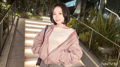 SIRO-5513 보이고 있다는 것만으로도 젖어. 촬영될수록 몸이 반응하는 22세, 이름은 이토. 미용사이며 남자친구가 없고, 사랑보다 쾌감을 우선시하는 생활. 누군가에게 보여주는 것으로 흥분하는 성향은 팬티에 얼룩이 생길 정도로 성욕을 안고 카메라 앞에서 해방된다. 파도치는 큰 엉덩이, 펠라치오 중 스스로 유두를 만지는 손가락, 허리가 휘어도 멈추지 않는 "나 중독──자신 촬영의 이름으로 성 취향 공개 파일" 【처음】넷에서 AV 지원→AV 체험 촬영