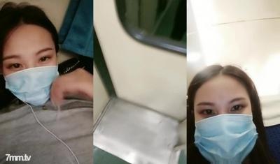 世界一の乾いた薪 最高のカップル 高速鉄道のトイレ トイレに並ぶ人たち 中で何が起きているのか分からない