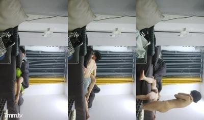 2022.1.7,【麻辣王子】,良家00後小女友,第三砲,吹完頭髮慵懶躺在床上刷抖音,身強力壯的男友還要幹,爽翻了