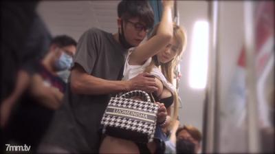 TWAV004 완전 MRT 여친 앞에서 얼간이가 사정 [Madou]