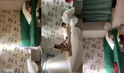 2022.4.24、【毎晩花嫁を変える】、男は1500人くらいの若い女性、妹のサオはスレンダー