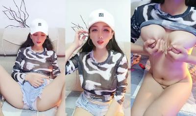 Breastfeeding Peaked Cap Yujie, High-value And Very Fashionable, Squeezes Big Tits, Milk Sprays, Vibrator Pumps Pussy