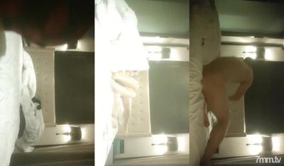 2022-10-19 [69 Mouth Hi Brothers] Fucking A Coquettish Woman At A Hotel, Groping In Panties, Fingers Inserted Into Buckles, Fat Buttocks