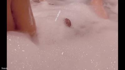 [Superior Goddess ❤️Heavy Nuclear Bomb] The Latest Violent Private Shot Of &quotKINGMAS&quot, The Super-beautiful Peach Buttocks, Crazy Riding With Anal Plug