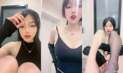 고 가치 인터넷 연예인 여신이 생방송에서 얼굴을 드러내고, 최고의 기절 탤런트 쇼, 섹시 핫 알몸 댄스