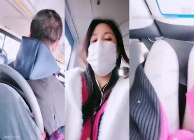 ✿極品公車❤露出✿ 超頂美女尤物在公交車上露奶跳蛋手淫✨
