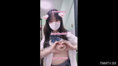 ❤️小さな人は大きな依存症を持っています❤️人前では良い女の子、後ろでは軽薄な学生の愚痴、超美肌、白くて優しい、口で吹かれる