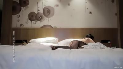 [AI画質エンハンスメント] 2020-06-25 [Xiaobao Xunhua]ジーンズについて白いセクシーな女の子露出牛乳結合ネットソックス