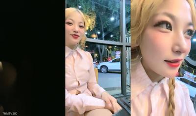 極品尤物金髮美女！不知火舞裝扮！帶炮友戶外吃飯，衛生間脫衣誘惑，叫上炮友廁所操逼