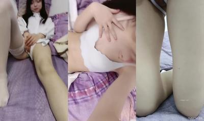 18歲學生妹！ 【虎牙妹妹18歲】來直播大秀~啪啪無套內射，挺嫩的小仙女，粉嘟嘟
