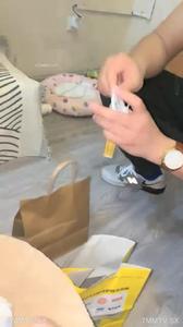 Yunnan&quots No. 1 Affectionate], a shy and fuckable little beauty who continued to have 3P after yesterday, couldn&quott let go, took off her clothes