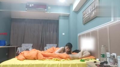 6.12 The new film is delivered by a skinny man Tanhua dating in a hotel and candidly photographed his wife with big tits.