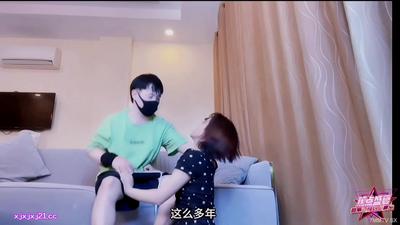 Focusing JDSY-019 Licking dog wine after licking the wine, fucking wife little bitch [Madou]
