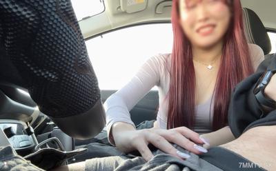 fc2-ppv 4676983 請F罩杯巨乳美女在車內幫我打手槍和口交