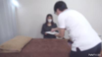 fc2-ppv 4692457 Half price on new items until June 1st! 【No/Yes】 Two ladies came to the store, one of whom is a middle-aged housewife in her mid-40s. They made a reservation online. The mature and voluptuous wife seemed tired from child-rearing and other 