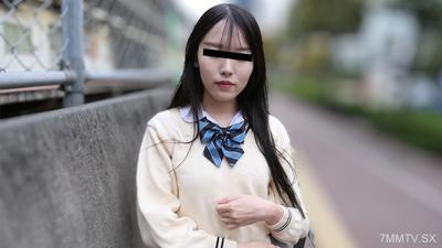 081425_01 制服娘を電車でイタズラ 山下もえか