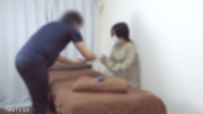 fc2-ppv 4880440 ♡Half price until 4/29! 【No/Almost In-the-Vagina】 A customer who previously consulted about underarm hair removal came back with even bushier pubes. The pheromones soaked into the hair are insane! | FC2 Electronic Market