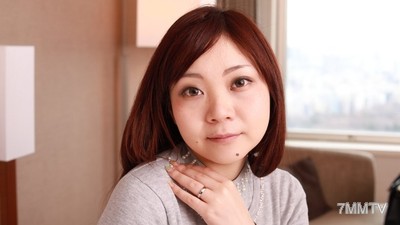 RB025 巨乳人妻情婦和偷拍