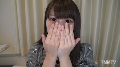fc2-ppv 1425256 【個人撮影】しろたん21歳の大学生★アイドルオタクの童顔美女は笑顔の綺麗なパイパン娘！ラストは大量中出しでオマンコから精液が大逆流！