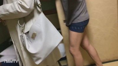 fc2-ppv 1607590 【Personal】A housewife returning from her part-time job is reluctantly penetrated and ejaculated inside by multiple strangers due to repaying a large debt.