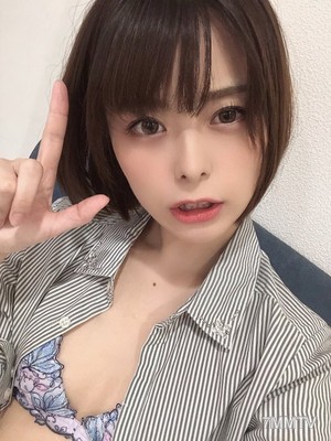 fc2-ppv 1657777 【Solo Shaming Sex Tape】The reluctance feels incredibly real, and it gradually becomes erotic. This cultured beauty is amazing.