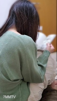fc2-ppv 1717226 【無】♯巨乳的性伴侶。趁她不設防時襲擊,什麼都不說就內射。