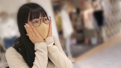 fc2-ppv 1816869 數量限定【未經修改】當地溫順的專業學生摘下眼鏡後竟然是個淫亂女…撕掉面罩現場內射！