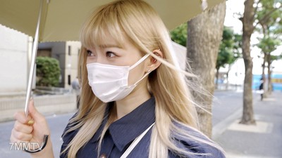 fc2-ppv 2308434 【FC2発撮り】顔出し！素人女子大生【限定】金髪大天使２年生 RENちゃん　韓国アイドル大好き美少女20才　真っ白な肌にピンクの美乳が神！乳首舐めながら膣奥突かれて痙攣アクメ☆ {