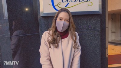 fc2-ppv 2683996 真的是性慾不滿的色情大阪淫婦♥「想做到不行」擁有運動員級別的緊實身材＆性欲，簡直是超過頭的磨擦ｗ總之就是渴望陽物的老婆【個人拍攝】【露臉】【評論特典有】