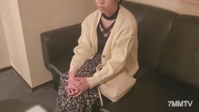 fc2-ppv 2771011 【Personal】Lure the wife of a gambling-addicted piece-of-shit husband to a hotel, impregnate her with another man&quots dick, and punish her