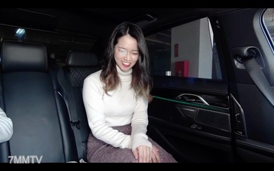 fc2-ppv 2812444 【Married Woman's Car Infidelity】Such a beautiful wife actually exists!! With her overwhelming beauty, she sucks up the old man's dick and makes him cum in no time