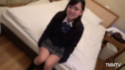 fc2-ppv 2876193 【※조기 삭제】위험할 정도로 신입생인 십대 소녀. 발달 중임에도 불구하고 슬렌더한 G컵 거유와 순수한 눈을 가진 귀여운 얼굴. 고통스러운 표정으로 대량 내사정을 처음 경험한다.