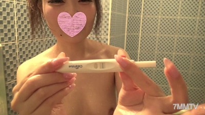 fc2-ppv 2883173 ☆身材苗條的美少女店員意外懷孕發現☆她說「需要錢...」所以我就狠狠地內射給她了♪【個人拍攝】