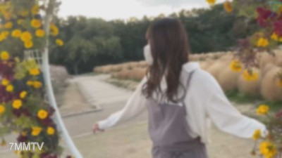 fc2-ppv 3131752 「#56-2」在工作服下拍了柔軟可愛的花店老闆娘。純真而充滿性感的表情和順從的個性，簡直是天使！在花田約會後，在酒店進行連續內射性交♡互相喜歡♡