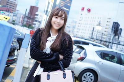 fc2-ppv 3137016 【無修正】即尺面接♡クセツヨ系天然女子大生に出会って3分でフェラ抜きゴックン＆ゴム無し中出し！ {