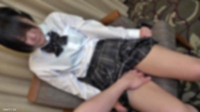fc2-ppv 3232483 十代新生。有男友，但人生第一次不戴套的插入感度爆發「好舒服..!!」「求求你…射在我裡面…!!」連聲呼喊並尖叫。行為後在淋浴中濕著頭髮進行第二回合，持續內射。