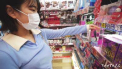 fc2-ppv 3250712 100個限定1280pt！【露臉】 支援好奇心旺盛的女大生首次使用成人玩具！ 讓她充分享受新的快感，甚至教她不戴保險套的舒服，最後在她體內射精！