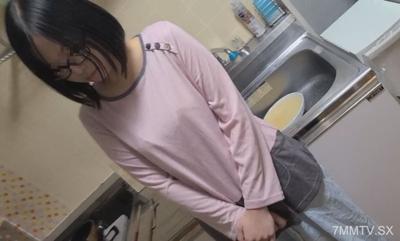 fc2-ppv 3604476 【Personal】Boring, glasses-wearing big-breasted wife. Punishment for repeatedly ignoring contact. The wife who was tied up and reached climax multiple times is definitely a masochist.
