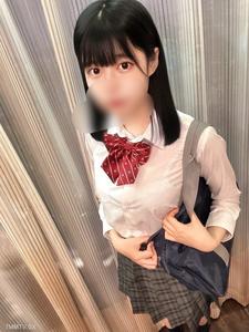 fc2-ppv 3534919 【真夏的夏季特賣會】【緊急限時銷售】奇蹟般的極上纖細美**！18歲E罩杯的里久ちゃん！幼小未發育的身體，初次生殖中出了。