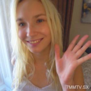 fc2-ppv 4239286 Blonde LA beauty! Healthy erotic body with a cute smile. Super active in sex, did it twice. 【3-day discount】