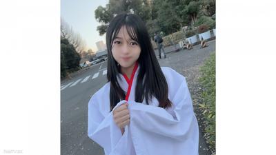 fc2-ppv 4494567 얼굴 공개! 3일 한정! 학교에서는 반장을 맡고 있는 진지하고 귀여운 여학생이 알바 장소에서 무녀 복을 입는다… 신에게 봉사하는 그녀의 알려지지 않은 또 다른 얼굴은 탐욕스럽고 민감한 도 변태 여자다!