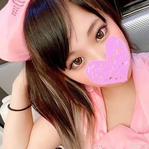 FC2-PPV 4525591 【無修正・18歳!】 魅*的過ぎる若妻のセクシーナース姿に胸キュンが止まらない! 脳がとろける本気のキスで脳イキ確定～濃厚ピストン懇願する若妻に孕ませ覚悟の種付けプレス! {