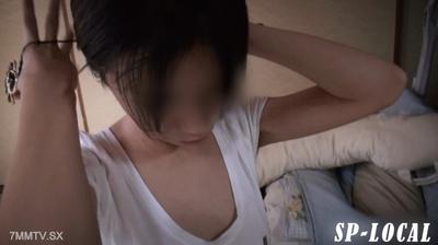 fc2-ppv 4539936 【無・素人】人妻32歲 專門派遣的纖細可愛人妻來了，她興奮過頭允許進行實戰行為，並且在生殖器插入後直接外出