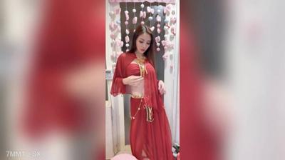 FC2-PPV 4550197 会社で残業彼女がなんと私を誘惑するビデオを撮ってくれた「もう我慢できないよ、早く帰ってきて欲しいの」 {