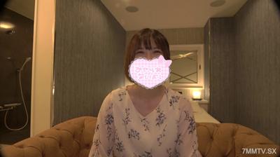 FC2-PPV 4554254 【有評論特典】【個人拍攝】【素人】美女檔案#4 美宇ちゃん（25歲） 職業：百貨公司接待員 用電動按摩棒刺激她時，她會笑著感到高興的純種便女，我們仔細觀察了她的每一個細節！當然之後就是授精SEX(^^♪